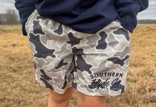 Light camo dude shorts